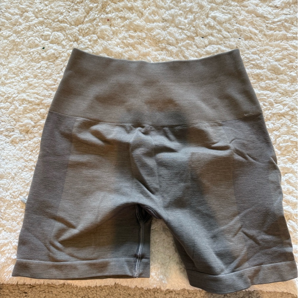 Alphalete Amplify Shorts 4”